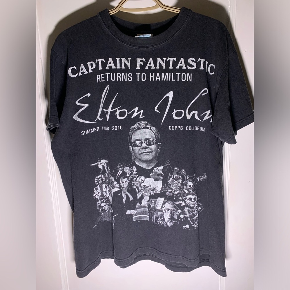 2010 Elton John Canadian tour shirt
